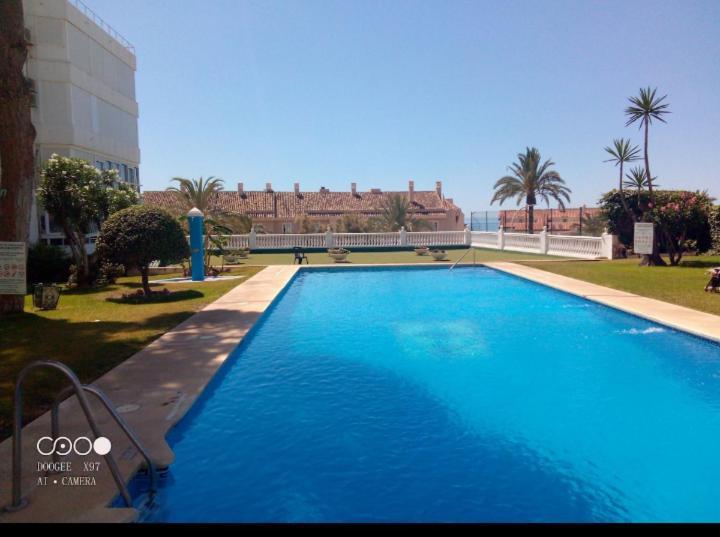Los Cisnes Beach Studio 100M Playa Benalmádena Exterior foto